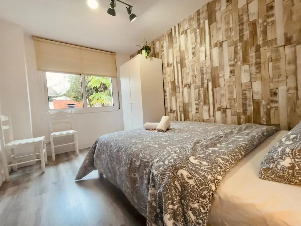 Villa Paradise, Urban Oasis By -Toprentalsbarcelona- Esplugues de Llobregat 0*,  Spain